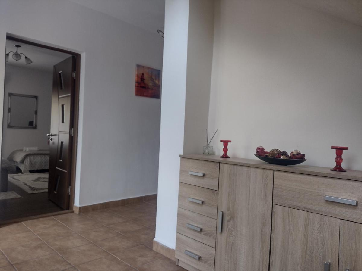 Casa Radu Daire Novaci-Străini Dış mekan fotoğraf