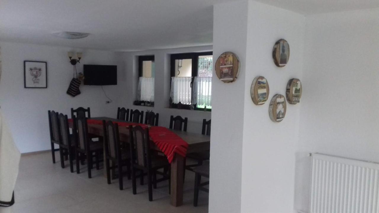 Casa Radu Daire Novaci-Străini Dış mekan fotoğraf